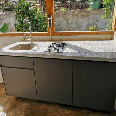 아파트 Souterrain Fuer Max 2 P., Bad, Aussenkueche, Garten *